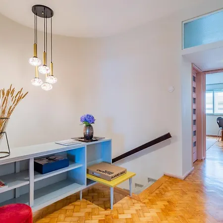 Ferienwohnung Amazing Duplex - Mid Century Experience & Parking Porto Exterior foto