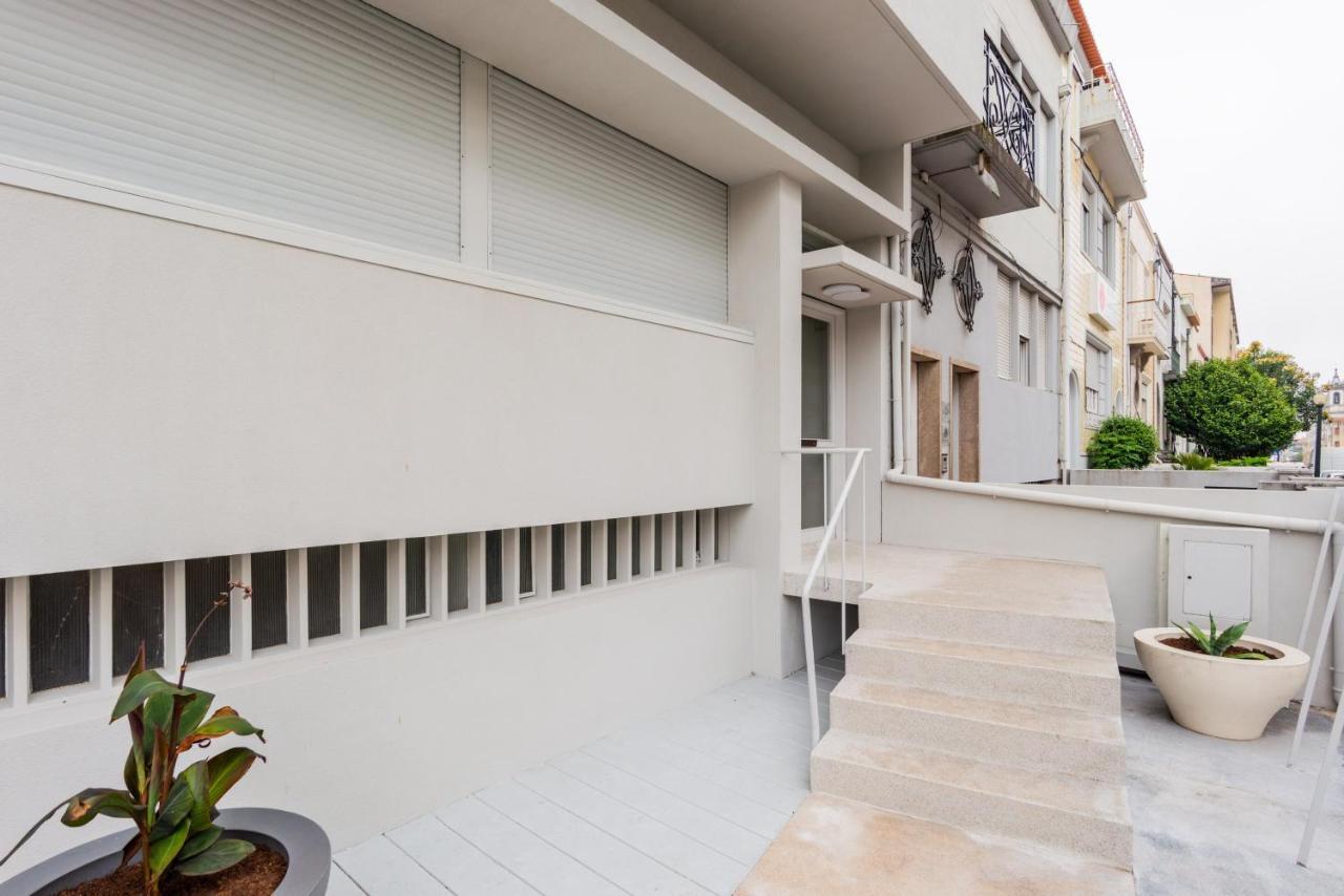 Apartment Amazing Duplex - Mid Century Experience & Parking
