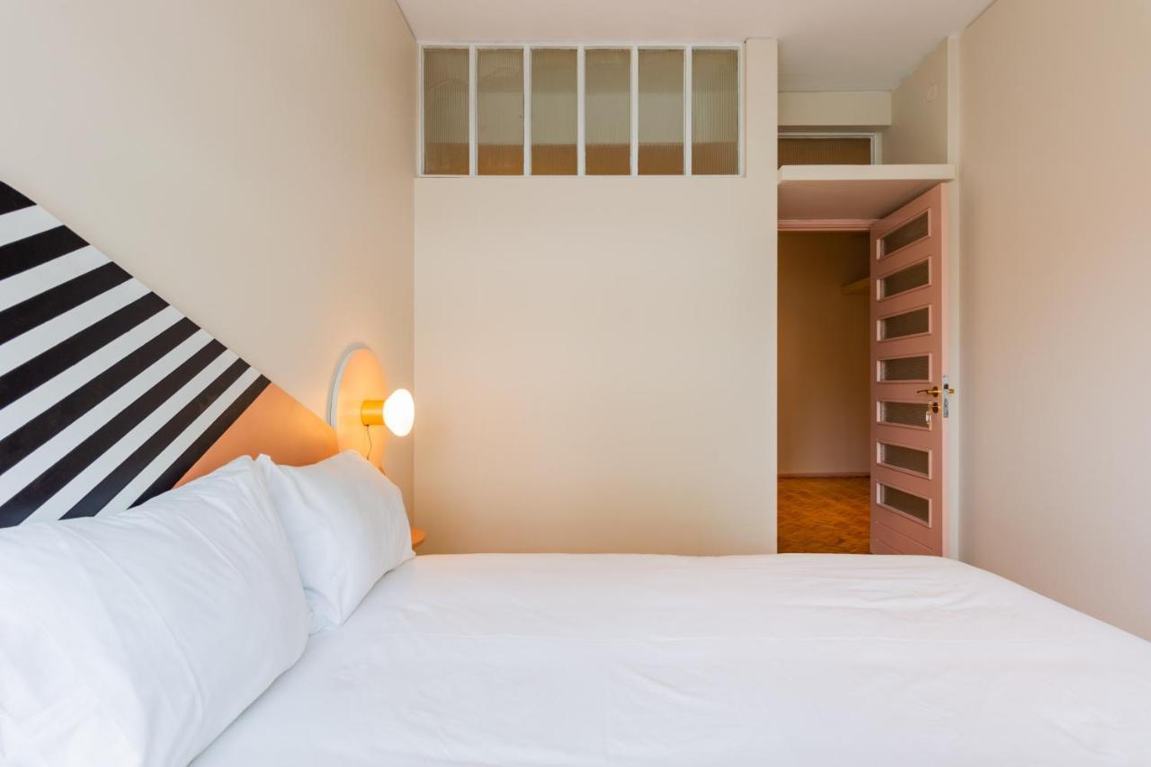 Amazing Duplex - Mid Century Experience & Parking Apartment