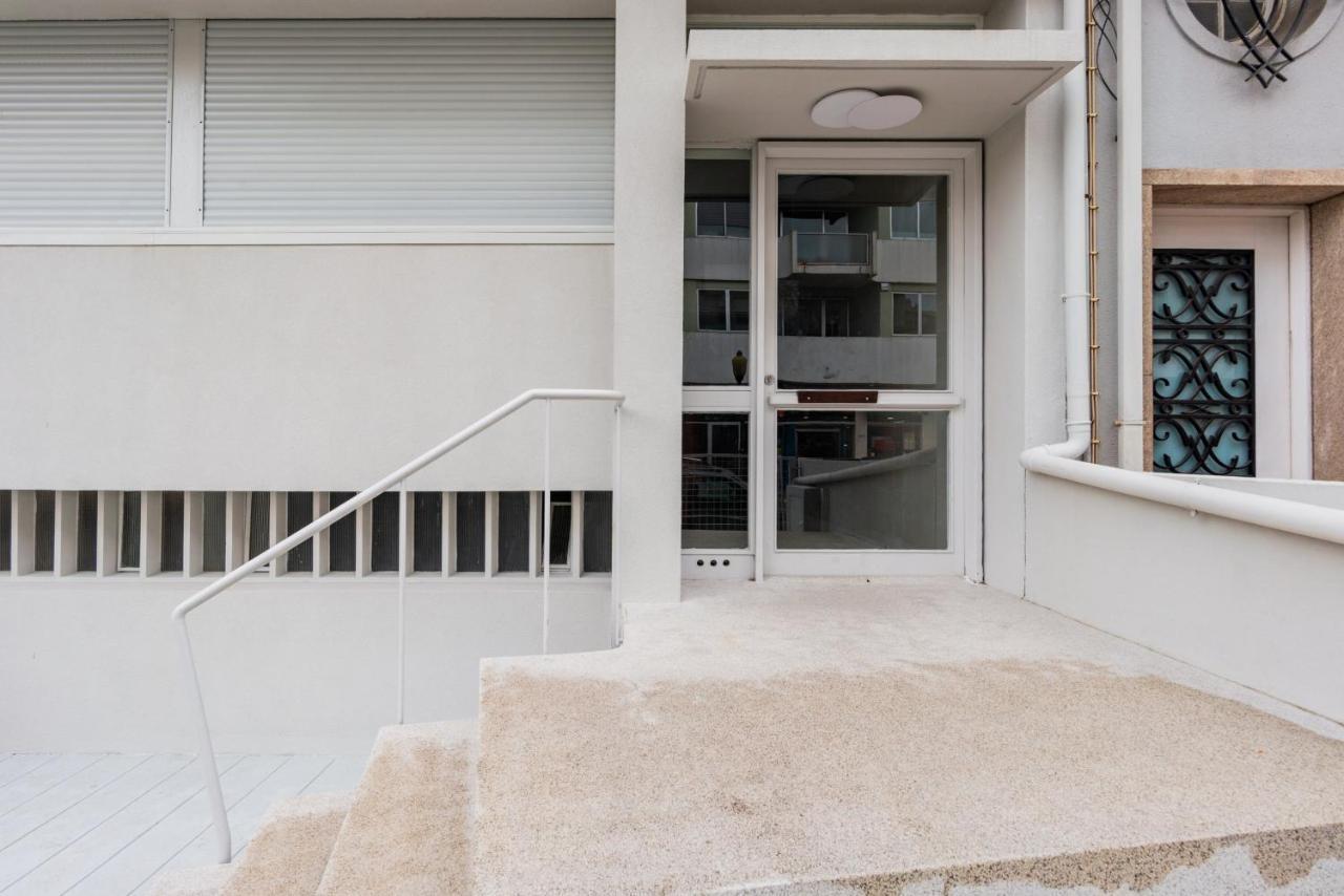 Amazing Duplex - Mid Century Experience & Parking Apartment Porto