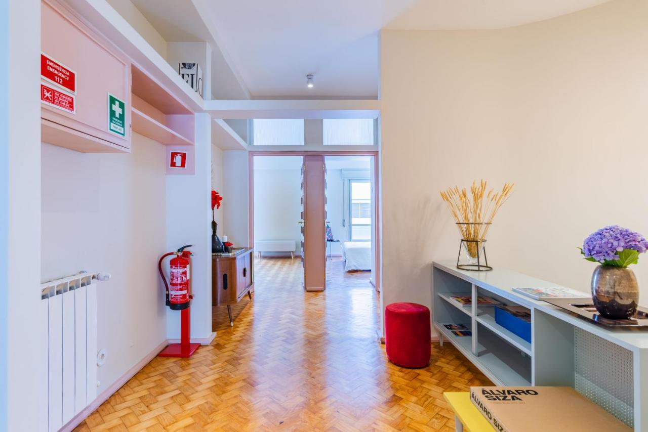 Apartment Amazing Duplex - Mid Century Experience & Parking Porto